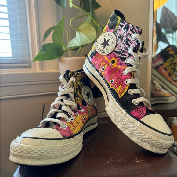 Converse X DC Batman Chuck Taylor All Star Pink/Yellow - Picture 1 of 5